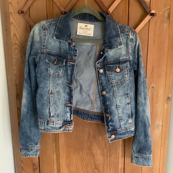 Zara premium wash blue jean jacket - Picture 1 of 7